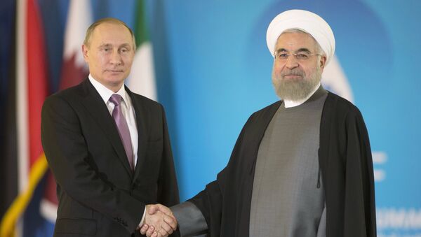 Президент России Владимир Путин и президент Исламской Республики Ирана Хасан Роухани перед началом саммита в Тегеране Президент России Владимир Путин и президент Исламской Республики Ирана Хасан Роухани перед началом саммита в Тегеране