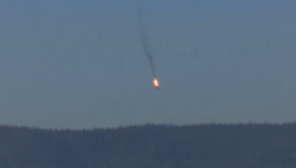 Самолет Су-24, потерпевший крушение на границе Сирии и Турции. Архивное фото Самолет Су-24, потерпевший крушение на границе Сирии и Турции. Архивное фото