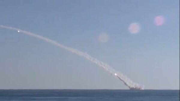 Удары по ИГ с подлодки Ростов-на-Дону: доклад Шойгу и кадры пуска ракет Удары по ИГ с подлодки Ростов-на-Дону: доклад Шойгу и кадры пуска ракет