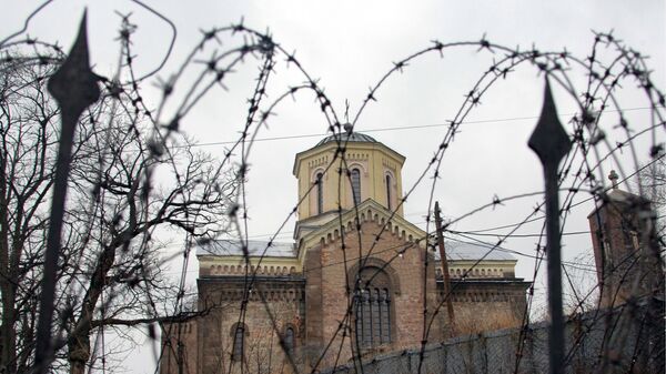 Храм за колючей проволокой Храм за колючей проволокой