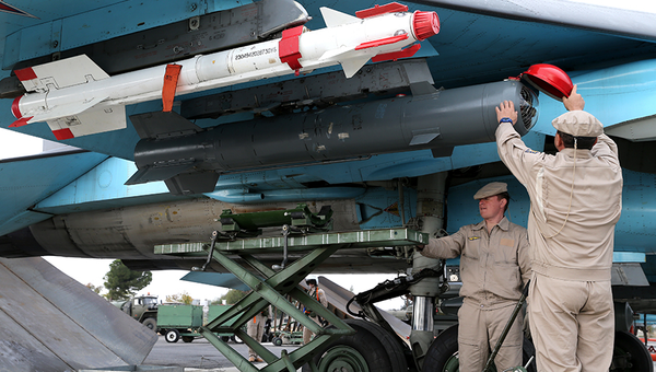 Российские военные на авиабазе Хмеймим в Сирии, архивное фото Российские военные на авиабазе Хмеймим в Сирии, архивное фото