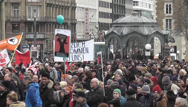 Марш в Кельне и митинг в Штутгарте: Германия протестует против насилия Марш в Кельне и митинг в Штутгарте: Германия протестует против насилия