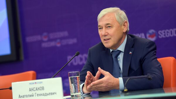 Президент Ассоциации региональных банков России, председатель Комитета Государственной Думы РФ по экономической политике, инновационному развитию и предпринимательству Анатолий Аксаков. Архивное фото Президент Ассоциации региональных банков России, председатель Комитета Государственной Думы РФ по экономической политике, инновационному развитию и предпринимательству Анатолий Аксаков. Архивное фото