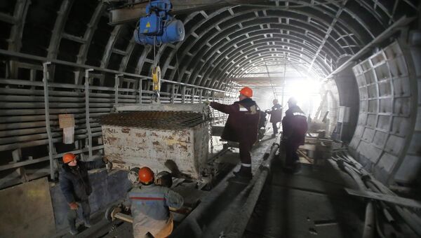Строительство станции Фонвизинская Люблинско-Дмитровской линии Московского метрополитена. Архивное фото Строительство станции Фонвизинская Люблинско-Дмитровской линии Московского метрополитена. Архивное фото