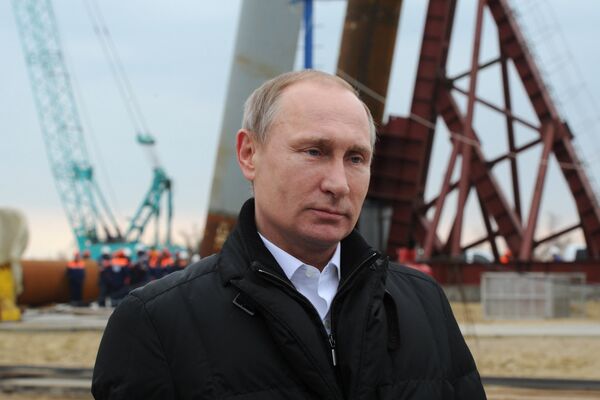 Президент России Владимир Путин во время прямой трансляции обращения с острова Тузла в Керченском проливе Президент России Владимир Путин во время прямой трансляции обращения с острова Тузла в Керченском проливе