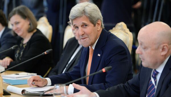 Государственный секретарь США Джон Керри во время встречи с министром иностранных дел РФ Сергеем Лавровым в Москве Государственный секретарь США Джон Керри во время встречи с министром иностранных дел РФ Сергеем Лавровым в Москве