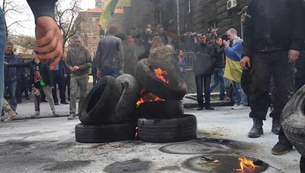 Митинг активистов у здания администрации президента Украины в Киеве Митинг активистов у здания администрации президента Украины в Киеве
