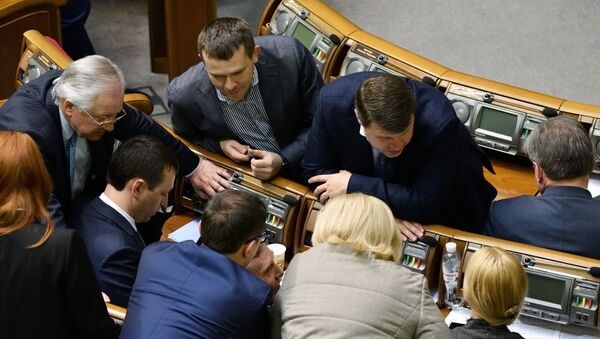 Депутаты на заседании Верховной Рады Украины. Архивное фото Депутаты на заседании Верховной Рады Украины. Архивное фото