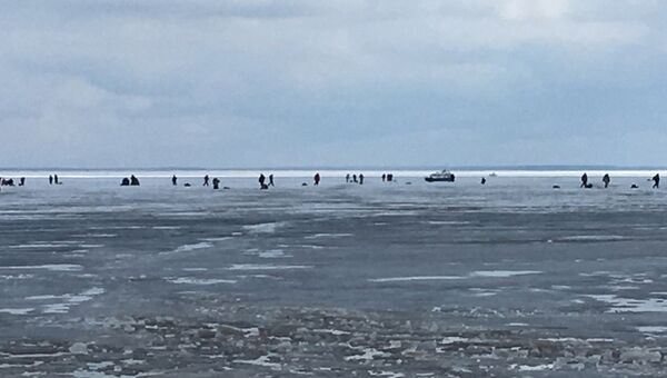 Спасение рыбаков силами МЧС в Ивановской области Спасение рыбаков силами МЧС в Ивановской области