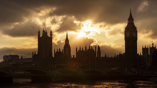 Биг-Бен и здание британского парламента в Лондоне