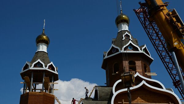 Строительство Богоявленского храма в городе Бердске. Архивное фото Строительство Богоявленского храма в городе Бердске. Архивное фото