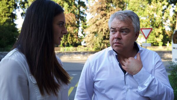 Брифинг Елены Исинбаевой и Михаила Бутова после завершения заседания Спортивного арбитражного суда в Женеве Брифинг Елены Исинбаевой и Михаила Бутова после завершения заседания Спортивного арбитражного суда в Женеве