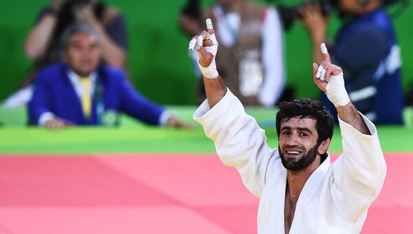Беслан Мудранов, победивший в финальном поединке мужских соревнований по дзюдо на XXXI летних Олимпийских играх Беслан Мудранов, победивший в финальном поединке мужских соревнований по дзюдо на XXXI летних Олимпийских играх