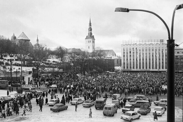 Антиправительственная демонстрация в Таллине. 1991 год Антиправительственная демонстрация в Таллине. 1991 год