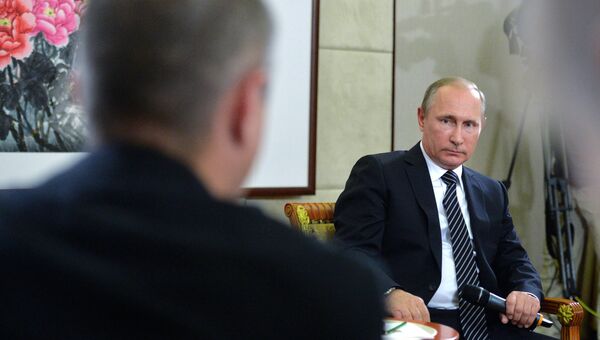 Президент РФ Владимир Путин на пресс-конференции по итогам саммита Группы двадцати G20 в Ханчжоу. 5 сентября 2016 Президент РФ Владимир Путин на пресс-конференции по итогам саммита Группы двадцати G20 в Ханчжоу. 5 сентября 2016