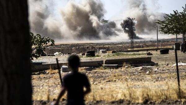 Операция по освобождению Сирии от боевиков. Архивное фото Операция по освобождению Сирии от боевиков. Архивное фото