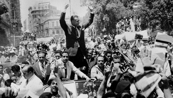 Президент Египта Гамаль Абдель Насер в Каире. 1956 год Президент Египта Гамаль Абдель Насер в Каире. 1956 год