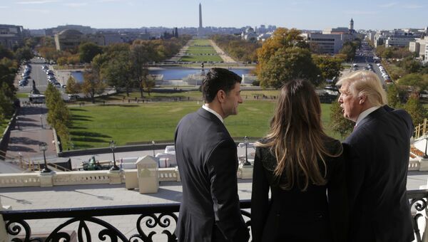 Избранный президент США Дональд Трамп и Мелания Трамп на Капитолийском холме в Вашингтоне Избранный президент США Дональд Трамп и Мелания Трамп на Капитолийском холме в Вашингтоне