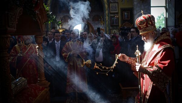 Патриарх Московский и всея Руси Кирилл проводит праздничное богослужение в день памяти великомученика Георгия Победоносца в Георгиевском храме на Поклонной горе в Москве Патриарх Московский и всея Руси Кирилл проводит праздничное богослужение в день памяти великомученика Георгия Победоносца в Георгиевском храме на Поклонной горе в Москве