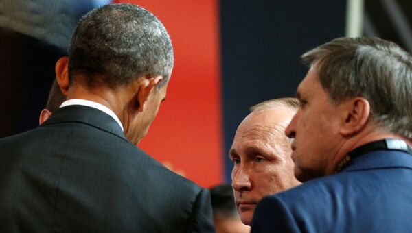 Российский президент Владимир Путин и американский лидер Барак Обама на саммите АТЭС в Перу Российский президент Владимир Путин и американский лидер Барак Обама на саммите АТЭС в Перу