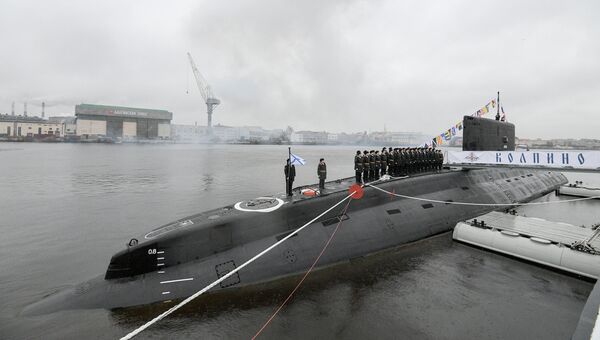 Торжественная церемония передачи подлодки Колпино ВМФ России на пристани АО Адмиралтейские верфи в Санкт-Петербурге Торжественная церемония передачи подлодки Колпино ВМФ России на пристани АО Адмиралтейские верфи в Санкт-Петербурге