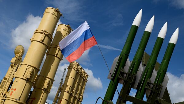 Зенитные ракетные системы концерна Алмаз-Антей. Архивное фото Зенитные ракетные системы концерна Алмаз-Антей. Архивное фото