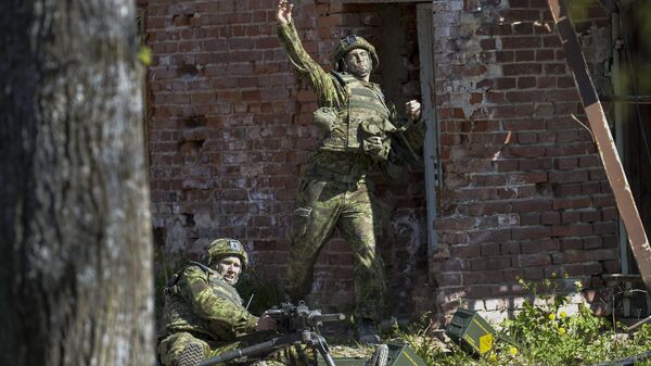 Силы обороны Эстонии во время военных учений Весенний шторм Силы обороны Эстонии во время военных учений Весенний шторм