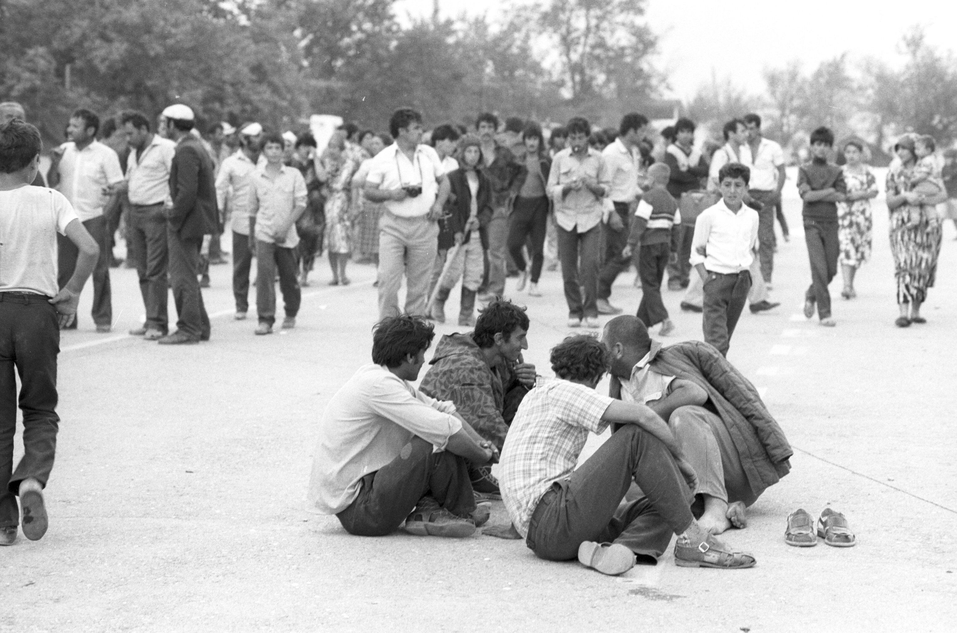 Событие произошедшее в 1989 году. Резня в Ферганской долине 1989. Ферганский конфликт Узбекистан 1989. Узбекистан 1989 год Ферганская резня. Беспорядки в Ферганской долине 1989.