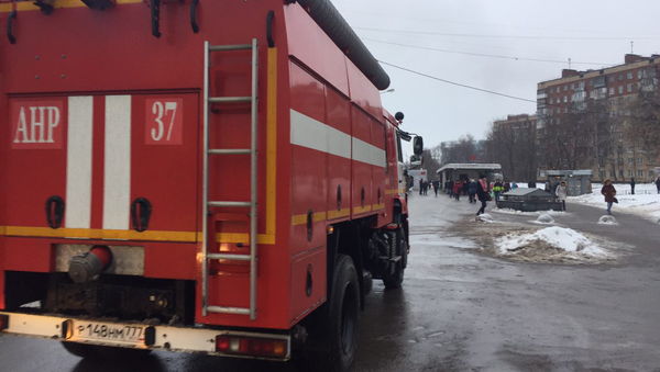 Дым у метро Коломенское, где раздался хлопок. 22 декабря 2016 Дым у метро Коломенское, где раздался хлопок. 22 декабря 2016