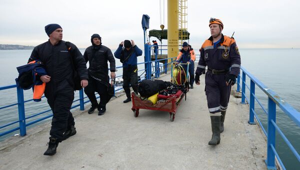 Поисково-спасательная операция на месте крушения самолета Ту-154 в Черном море у берегов Сочи. 28 декабря 2016 Поисково-спасательная операция на месте крушения самолета Ту-154 в Черном море у берегов Сочи. 28 декабря 2016