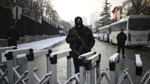 Сотрудники правоохранительных органов Турции. Сотрудники правоохранительных органов Турции.