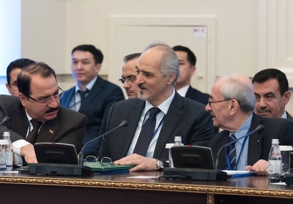 Постоянный представитель Сирии при ООН и глава делегации правительства Сирии Башар аль-Джафари на международной встрече по сирийскому урегулированию в Астане Постоянный представитель Сирии при ООН и глава делегации правительства Сирии Башар аль-Джафари на международной встрече по сирийскому урегулированию в Астане