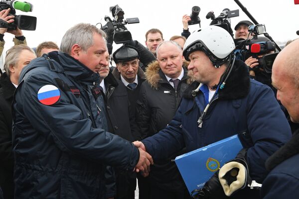 Заместитель председателя правительства РФ Дмитрий Рогозин на презентации МиГ-35 в Московской области Заместитель председателя правительства РФ Дмитрий Рогозин на презентации МиГ-35 в Московской области