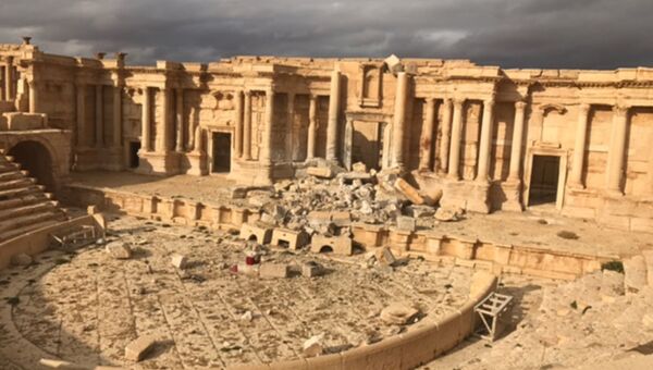 Историко-архитектурный комплекс Древней Пальмиры в сирийской провинции Хомс. Архивное фото Историко-архитектурный комплекс Древней Пальмиры в сирийской провинции Хомс. Архивное фото