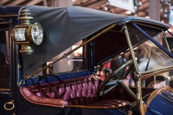 Автомобиль Delaunay-Belleville 40HP (1909 г.) на выставке старинных автомобилей Первые моторы России Автомобиль Delaunay-Belleville 40HP (1909 г.) на выставке старинных автомобилей Первые моторы России