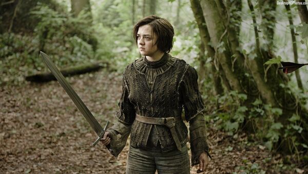 Мэйси Уильямс в сериале Игра престолов. Архивное фото Мэйси Уильямс в сериале Игра престолов. Архивное фото