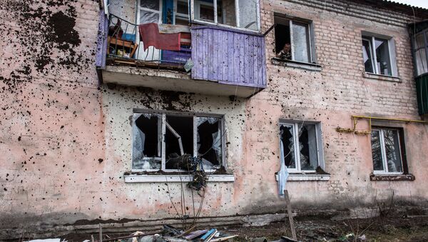 Повреждения в жилом доме в результате пожара на военных складах боеприпасов в Харьковской области Повреждения в жилом доме в результате пожара на военных складах боеприпасов в Харьковской области