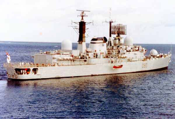 Эсминец HMS Sheffield (D80), 4 мая 1982 года был поражён противокорабельной ракетой Exocet с самолёта Super Etendard, принадлежавшего ВМС Аргентины, и затонул 10 мая 1982 года. Эсминец HMS Sheffield (D80), 4 мая 1982 года был поражён противокорабельной ракетой Exocet с самолёта Super Etendard, принадлежавшего ВМС Аргентины, и затонул 10 мая 1982 года.