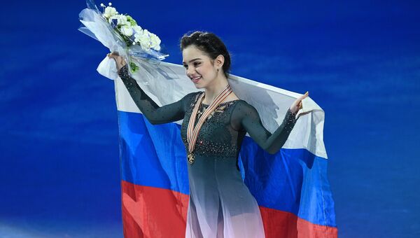 Евгения Медведева, завоевавшая золотую медаль в женском одиночном катании на чемпионате мира по фигурному катанию в Хельсинки Евгения Медведева, завоевавшая золотую медаль в женском одиночном катании на чемпионате мира по фигурному катанию в Хельсинки