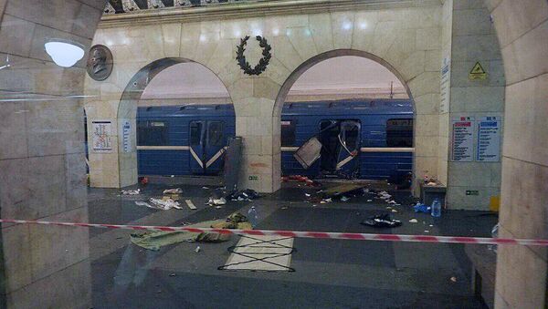 Последствия взрыва в петербургском метро. 3 апреля 2017 Последствия взрыва в петербургском метро. 3 апреля 2017