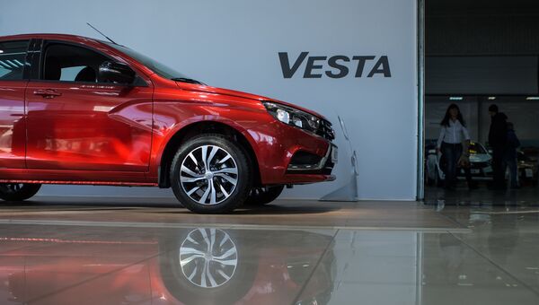 Автомобиль Lada Vesta в автосалоне Автомобиль Lada Vesta в автосалоне