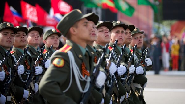 Празднование Дня Победы в Тирасполе. Архивное фото Празднование Дня Победы в Тирасполе. Архивное фото