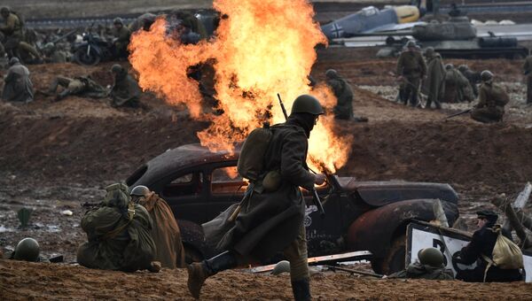 Участники военно-исторической реконструкции Штурм Берлина Участники военно-исторической реконструкции Штурм Берлина