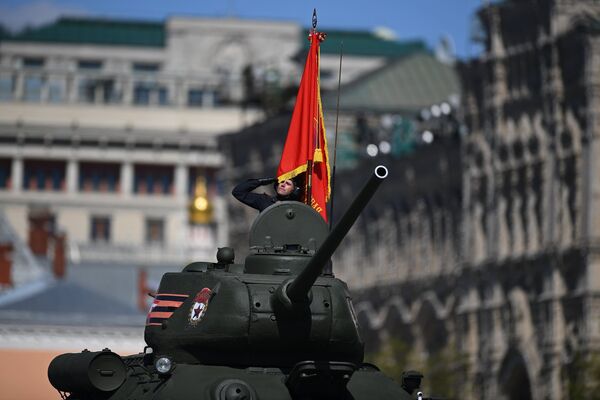 Генеральная репетиция военного парада, посвящённого 72-й годовщине Победы в ВОВ Генеральная репетиция военного парада, посвящённого 72-й годовщине Победы в ВОВ