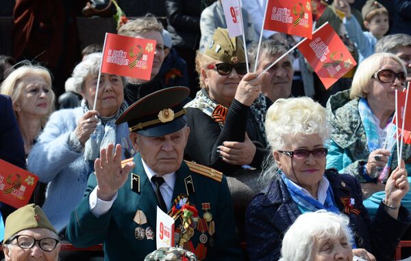 Военный парад, посвящённый 72-й годовщине Победы, в городах России Военный парад, посвящённый 72-й годовщине Победы, в городах России