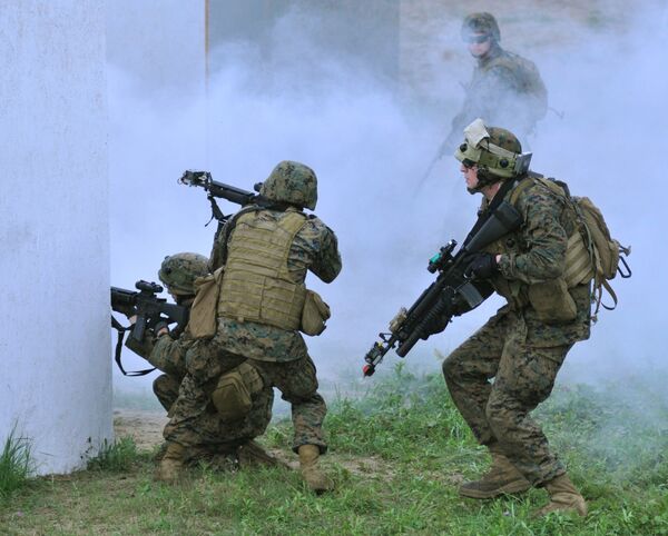 Военнослужащие армий США и Литвы во время совместных учений Репид Трайдент - 2015 Военнослужащие армий США и Литвы во время совместных учений Репид Трайдент - 2015