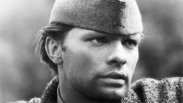 Советский киноактер Олег Видов в роли Николы в кинофильме Битва на Неретве режиссера Велько Булайича (Югославия) Советский киноактер Олег Видов в роли Николы в кинофильме Битва на Неретве режиссера Велько Булайича (Югославия)