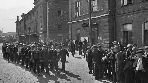 Мобилизация. Новобранцы. Москва, 23 июня 1941 года Мобилизация. Новобранцы. Москва, 23 июня 1941 года