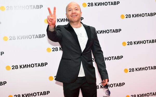 Актер Евгений Стычкин на торжественной церемонии открытия 28-го Открытого российского кинофестиваля Кинотавр в Сочи Актер Евгений Стычкин на торжественной церемонии открытия 28-го Открытого российского кинофестиваля Кинотавр в Сочи