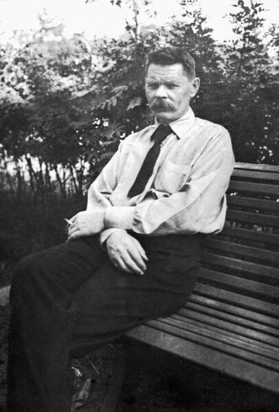 Максим Горький в Берлине, 1921 год. Максим Горький в Берлине, 1921 год.